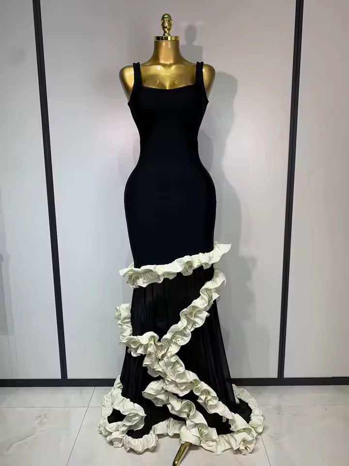 Black Sleeveless Ruffles Patchwork Maxi Bandage party gown.