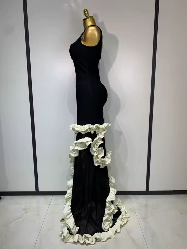 Black Sleeveless Ruffles Patchwork Maxi Bandage party gown.